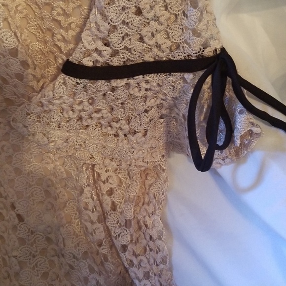 Top - Picture 4 of 4